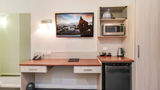 Prince of Wales Motor Inn Room