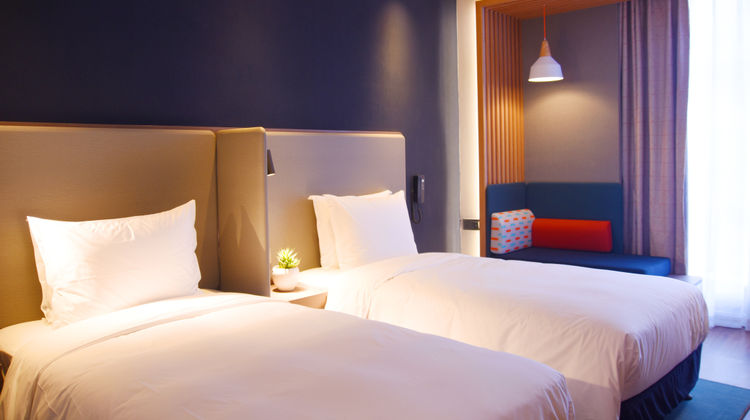 Holiday Inn Express Shanghai Gubei Room