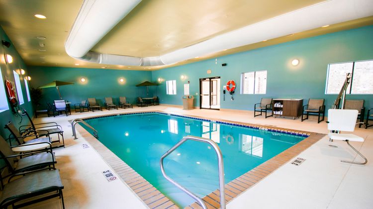 Holiday Inn Express Hotel & Suites Pool