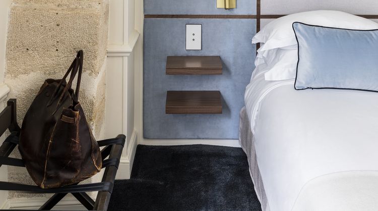 Hotel Verneuil Room