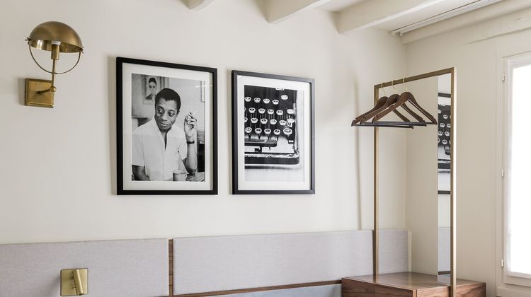 Hotel Verneuil Room