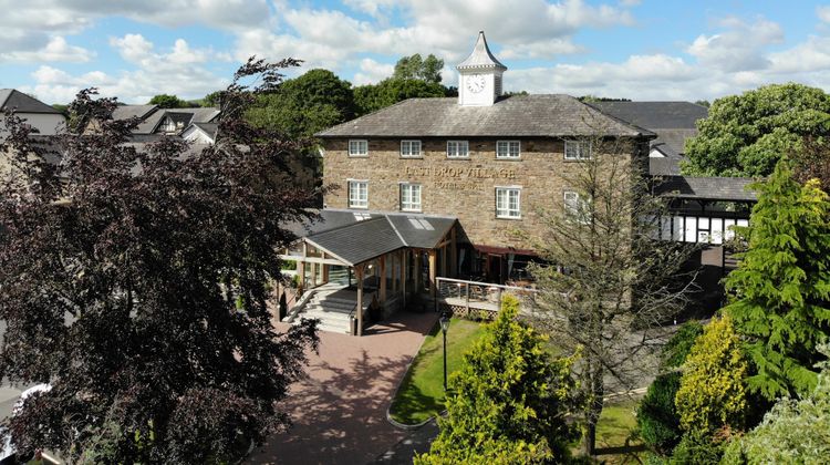 Last Drop Village Hotel & Spa Exterior