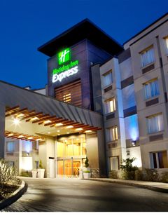 Holiday Inn Express & Suites Langley