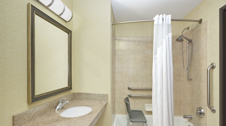 Holiday Inn Express Madison-Verona Room