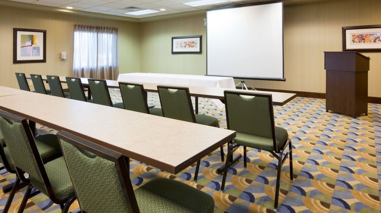 <b>Holiday Inn Express Madison-Verona Meeting</b>. Images powered by <a href="https://www.leonardoworldwide.com/" title="Leonardo Worldwide" target="_blank">Leonardo</a>.