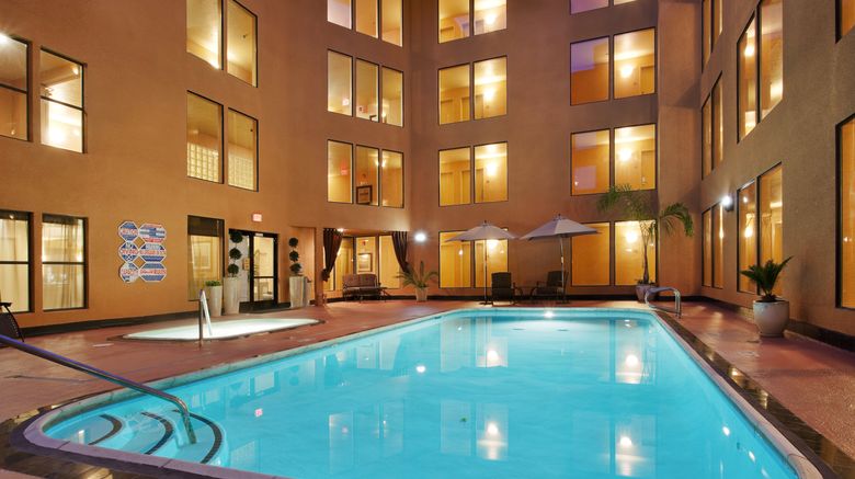 <b>Holiday Inn Express Pool</b>. Images powered by <a href="https://www.leonardoworldwide.com/" title="Leonardo Worldwide" target="_blank">Leonardo</a>.