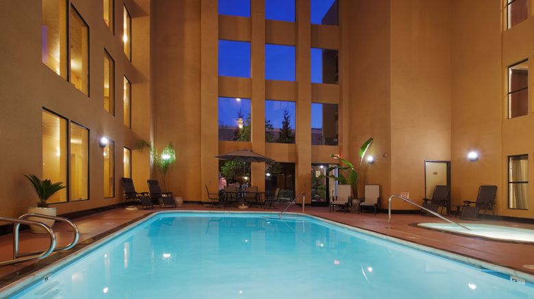 <b>Holiday Inn Express Pool</b>. Images powered by <a href="https://www.leonardoworldwide.com/" title="Leonardo Worldwide" target="_blank">Leonardo</a>.