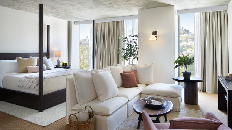 <b>1 Hotel West Hollywood Suite</b>. Images powered by <a href="https://www.leonardoworldwide.com/" title="Leonardo Worldwide" target="_blank">Leonardo</a>.