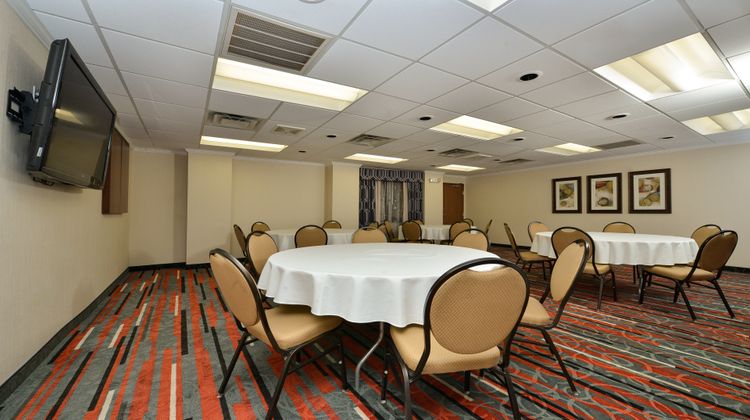 Holiday Inn Express Milford Meeting