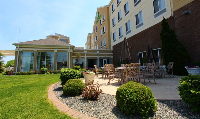 Holiday Inn Effingham Exterior