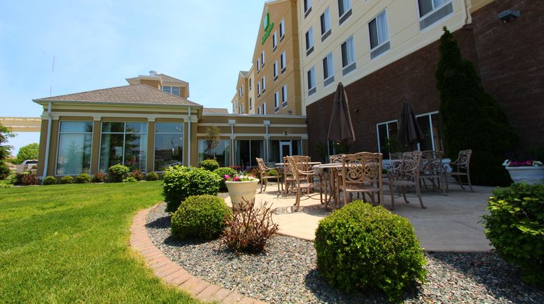 <b>Holiday Inn Effingham Exterior</b>. Images powered by <a href="https://www.leonardoworldwide.com/" title="Leonardo Worldwide" target="_blank">Leonardo</a>.
