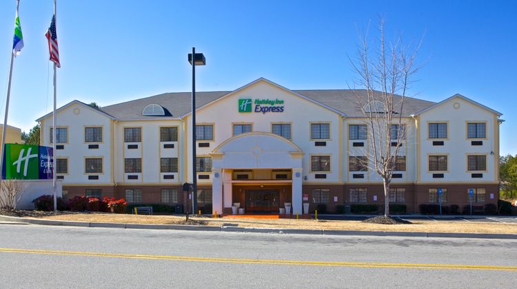 Holiday Inn Express & Stes Acworth Exterior