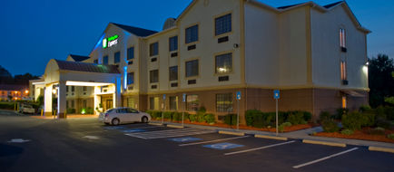 Holiday Inn Express & Stes Acworth Exterior