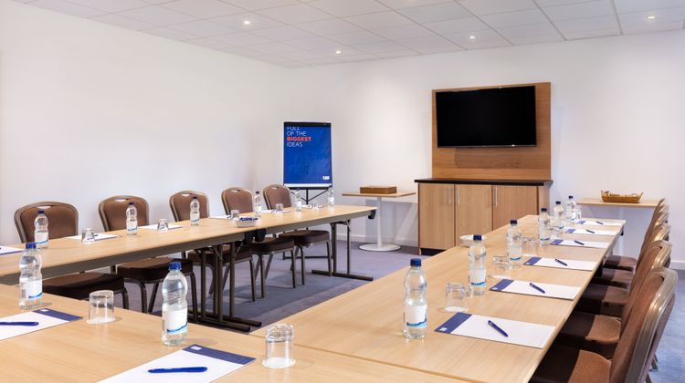 Holiday Inn Express Strathclyde Park M74 Meeting