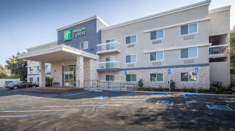 Holiday Inn Express Sunnyvale Exterior