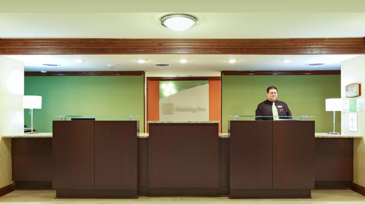 Holiday Inn Blytheville Lobby