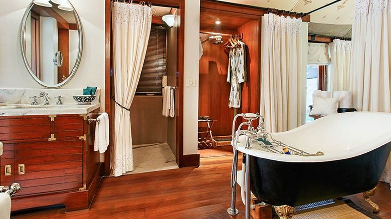 <b>The Oberoi Rajvilas Hotel Room</b>. Images powered by <a href="https://www.leonardoworldwide.com/" title="Leonardo Worldwide" target="_blank">Leonardo</a>.