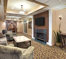 Holiday Inn Express Suites Lobby
