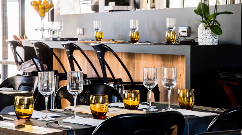 <b>De la Poste Hotel Restaurant</b>. Images powered by <a href="https://www.leonardoworldwide.com/" title="Leonardo Worldwide" target="_blank">Leonardo</a>.