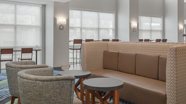 <b>Holiday Inn Express Sacramento Airport Lobby</b>. Images powered by <a href="https://www.leonardoworldwide.com/" title="Leonardo Worldwide" target="_blank">Leonardo</a>.