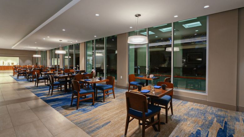 <b>Holiday Inn Los Angeles-LAX Airport Restaurant</b>. Images powered by <a href="https://www.leonardoworldwide.com/" title="Leonardo Worldwide" target="_blank">Leonardo</a>.