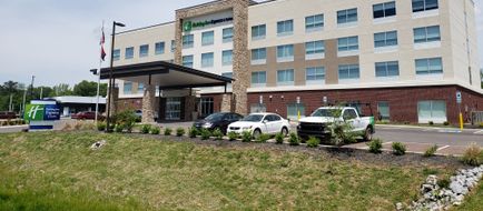 Holiday Inn Express/Sts Nashville North Exterior