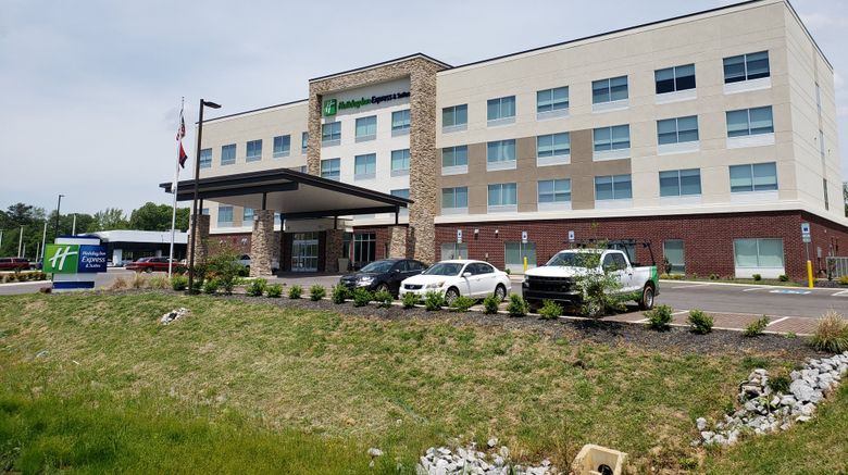 <b>Holiday Inn Express/Sts Nashville North Exterior</b>. Images powered by <a href="https://www.leonardoworldwide.com/" title="Leonardo Worldwide" target="_blank">Leonardo</a>.