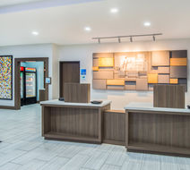 Holiday Inn Express & Stes Stillwater Lobby