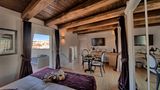 Trevi Palace Luxury Inn Suite