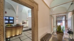 Navona Palace Luxury Inn