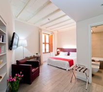 Navona Palace Luxury Inn Room
