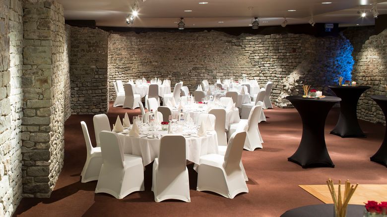<b>Crowne Plaza Brugge Ballroom</b>. Images powered by <a href="https://www.leonardoworldwide.com/" title="Leonardo Worldwide" target="_blank">Leonardo</a>.