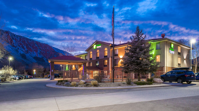 <b>Holiday Inn Express Glenwood Springs Exterior</b>. Images powered by <a href="https://www.leonardoworldwide.com/" title="Leonardo Worldwide" target="_blank">Leonardo</a>.