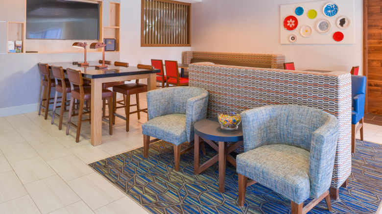 <b>Holiday Inn Express Glenwood Springs Lobby</b>. Images powered by <a href="https://www.leonardoworldwide.com/" title="Leonardo Worldwide" target="_blank">Leonardo</a>.