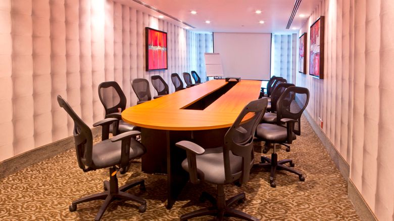 <b>Holiday Inn Express Queretaro Meeting</b>. Images powered by <a href="https://www.leonardoworldwide.com/" title="Leonardo Worldwide" target="_blank">Leonardo</a>.