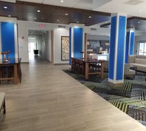Holiday Inn Express & Suites Fort Mill Lobby