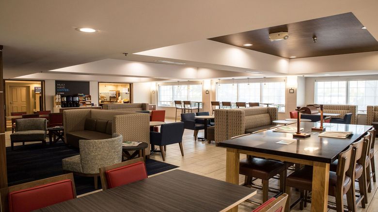 <b>Holiday Inn Express Columbus-Dublin Lobby</b>. Images powered by <a href="https://www.leonardoworldwide.com/" title="Leonardo Worldwide" target="_blank">Leonardo</a>.