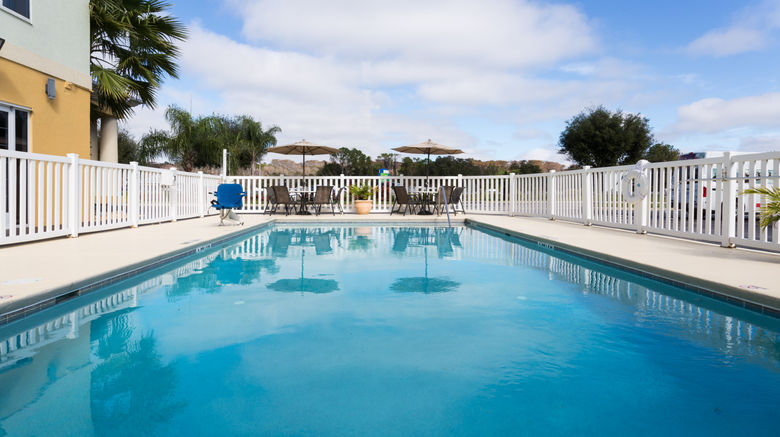 <b>Holiday Inn Express Pool</b>. Images powered by <a href="https://www.leonardoworldwide.com/" title="Leonardo Worldwide" target="_blank">Leonardo</a>.