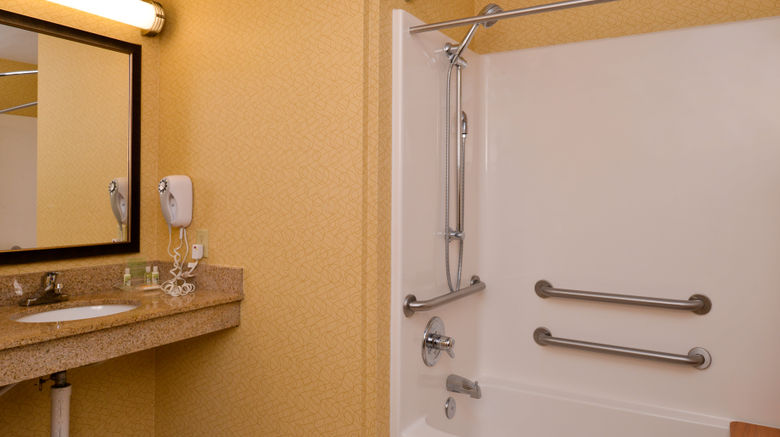 <b>Holiday Inn Poplar Bluff Room</b>. Images powered by <a href="https://www.leonardoworldwide.com/" title="Leonardo Worldwide" target="_blank">Leonardo</a>.