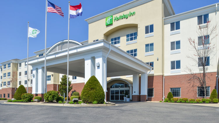 Holiday Inn Poplar Bluff Exterior