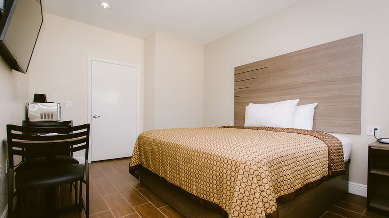<b>Scottish Inns & Suites Hwy 330 Room</b>. Images powered by <a href="https://www.leonardoworldwide.com/" title="Leonardo Worldwide" target="_blank">Leonardo</a>.