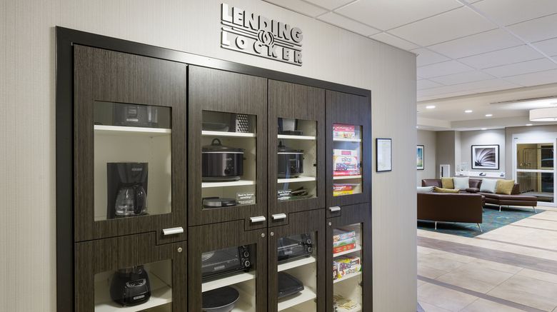 <b>Candlewood Suites Grove City Outlet Ctr Lobby</b>. Images powered by <a href="https://www.leonardoworldwide.com/" title="Leonardo Worldwide" target="_blank">Leonardo</a>.