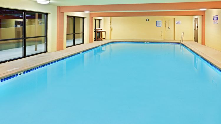 Holiday Inn Express Pool