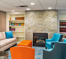 Holiday Inn Express & Suites Burlington Lobby