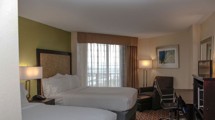 Holiday Inn Downtown Marina Room