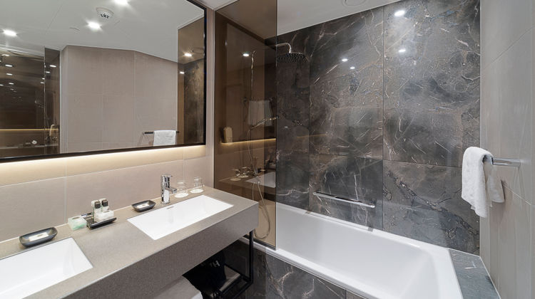 Holiday Inn Helsinki Suite