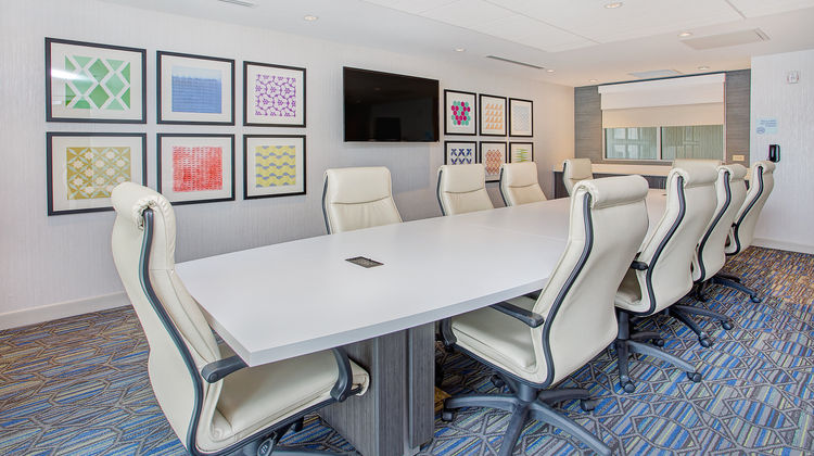 Holiday Inn Express & Suites Covington Meeting