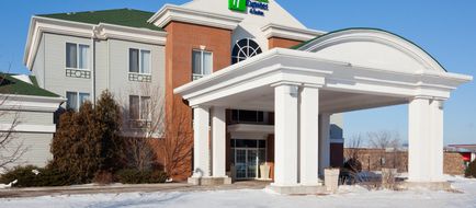 Holiday Inn Express & Suites Exterior