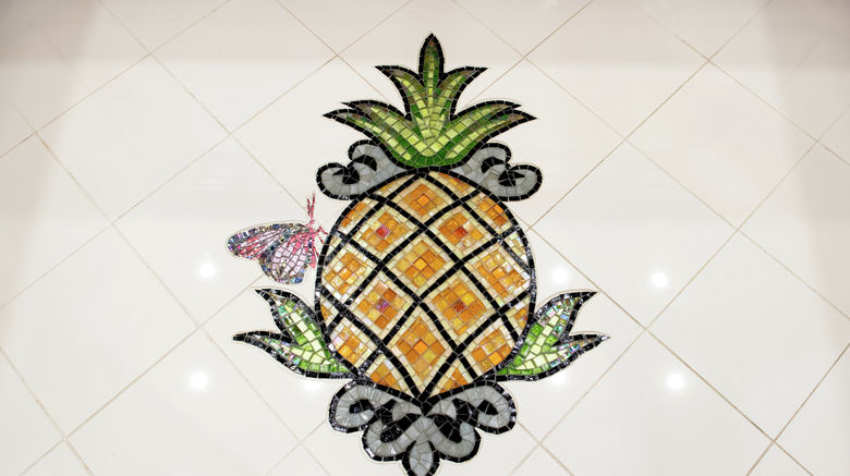 <b>Staypineapple, An Artful Hotel, Midtown Lobby</b>. Images powered by <a href="https://www.leonardoworldwide.com/" title="Leonardo Worldwide" target="_blank">Leonardo</a>.