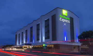 Holiday Inn Express Mexico-Toreo